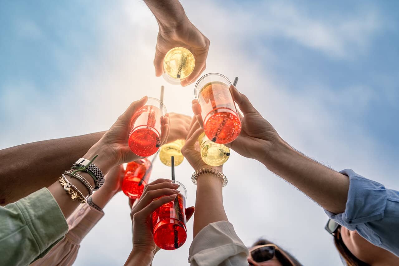 jak pít v létě alkohol